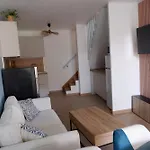 Duplex - Et Port A 2 Min Apartment
